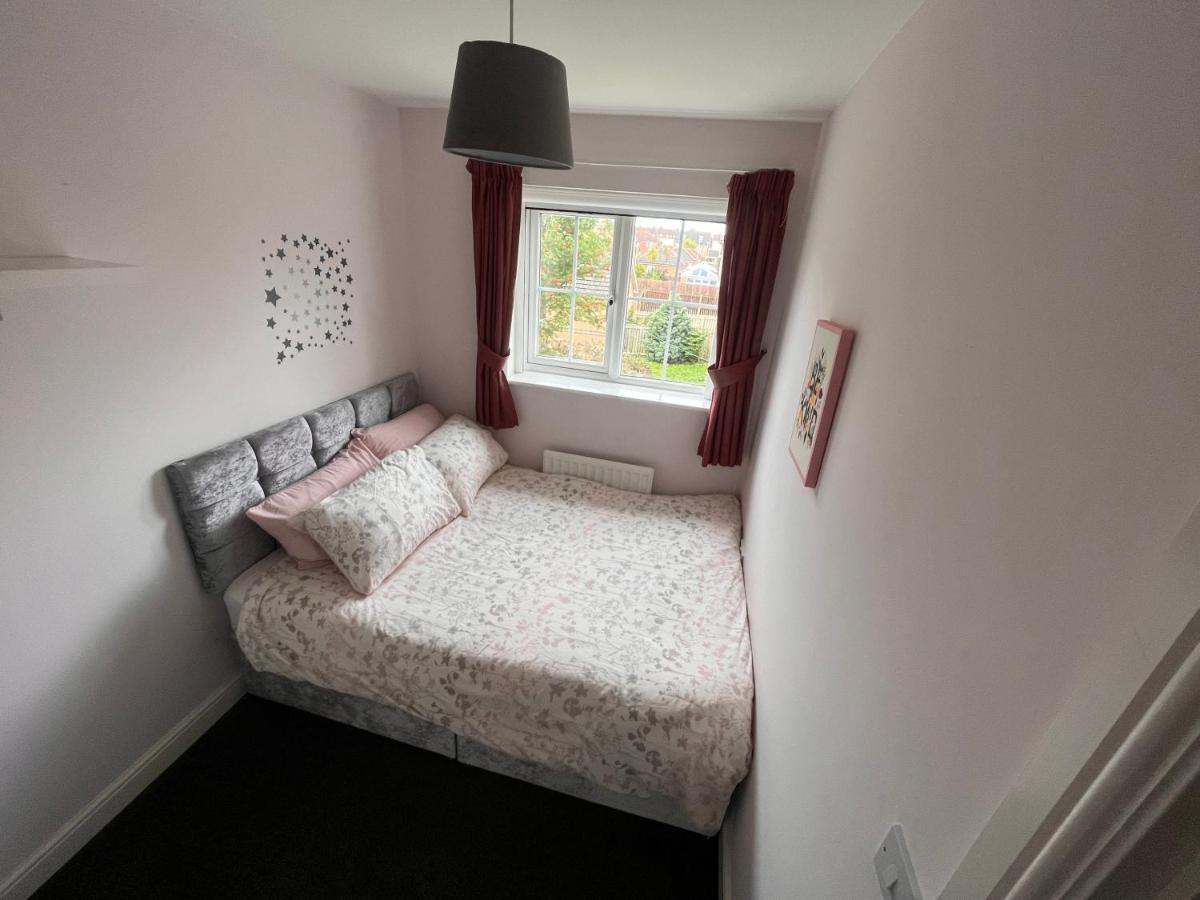 3Bd Family Stay With A Garden Longbenton Newcastle Εξωτερικό φωτογραφία